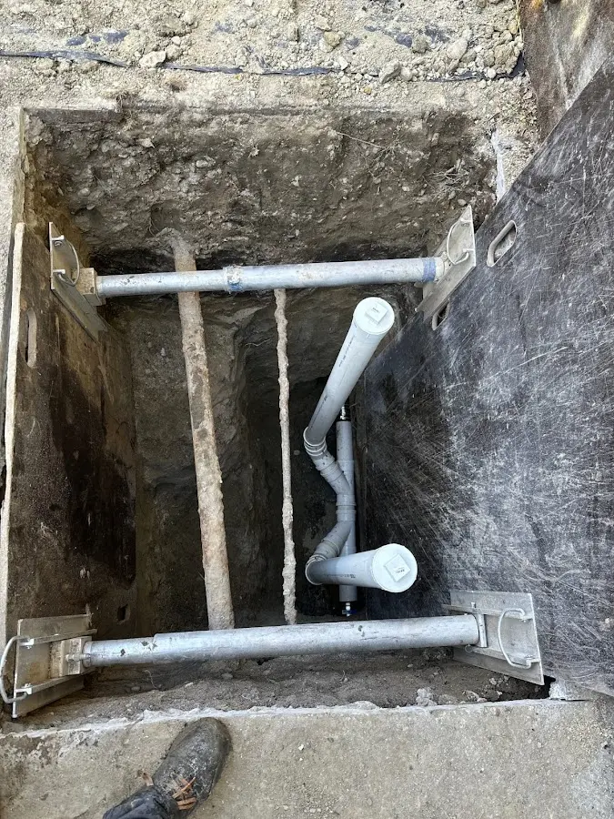 Experienced plumber completing Drain Cleaning work in North Branch